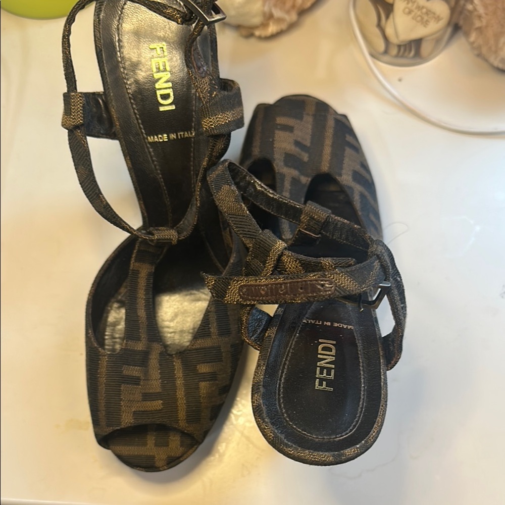 Fendi Black and Brown Heels